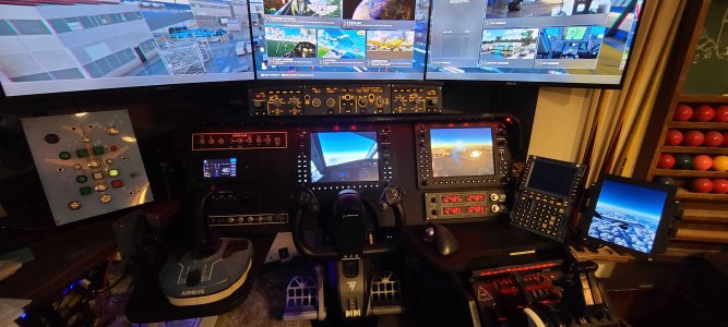 20250812 Cockpit .jpg